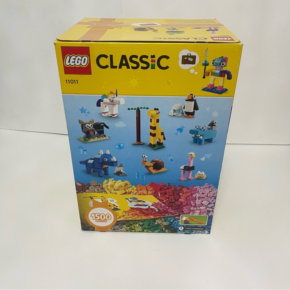 LEGO Classic Set 11011 1500 Pieces Bricks and Animals NEW - Picture 3 of 10